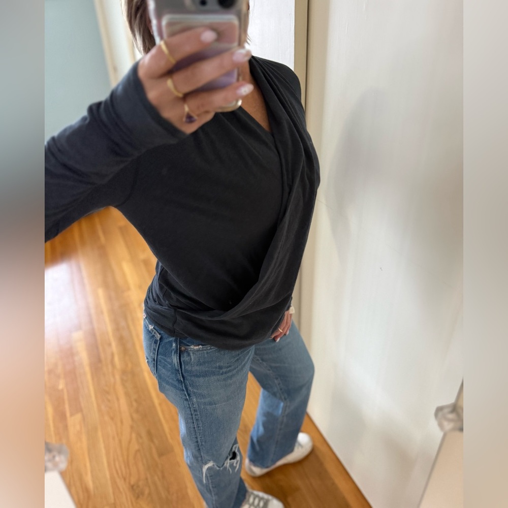 Lululemon Radiant Long Sleeve | Heathered Black | Size 6 | EUC - Picture 8 of 15